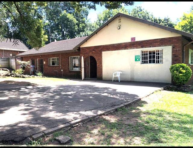 9 BEDROOM HOUSE FOR SALE IN SCOTTSVILLE